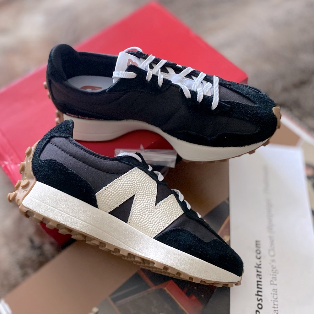New Balance Women's Black and Cream Retro-Style Sneakers - Picture 14 of 16
